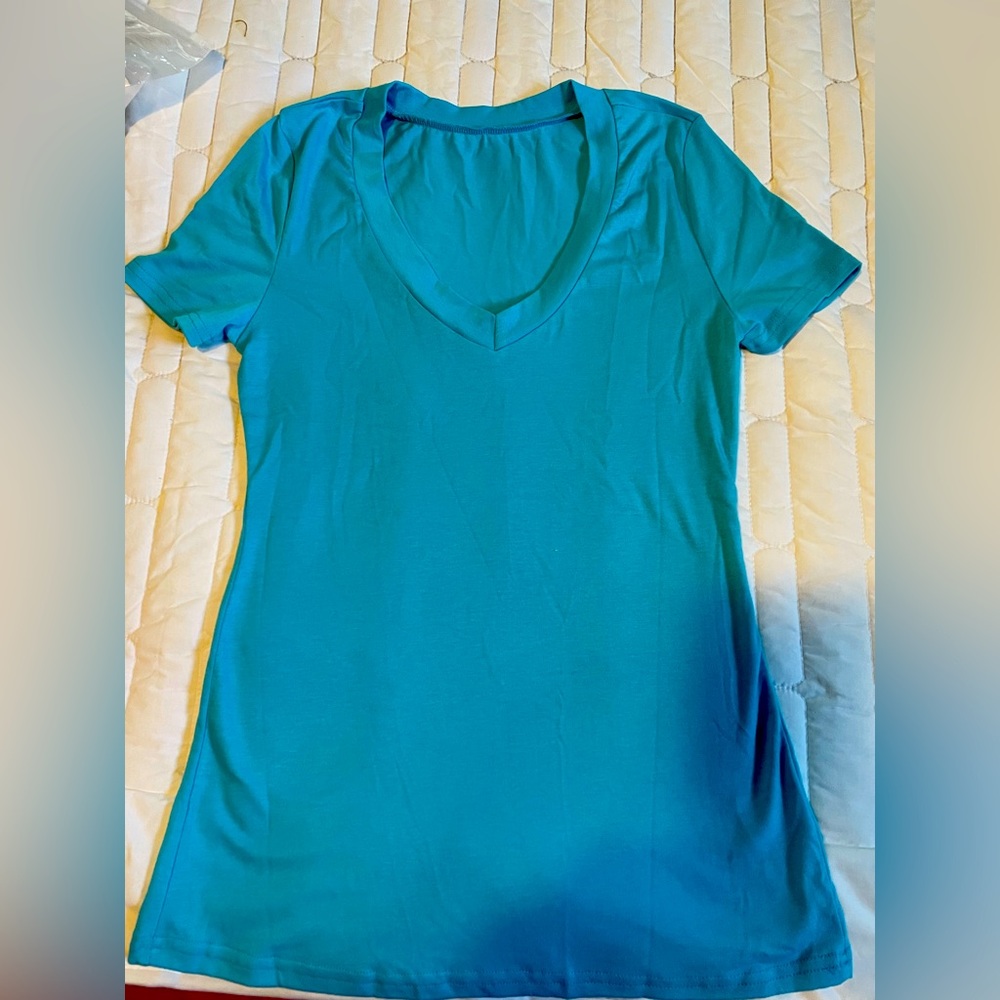 Turquoise V-neck shirt